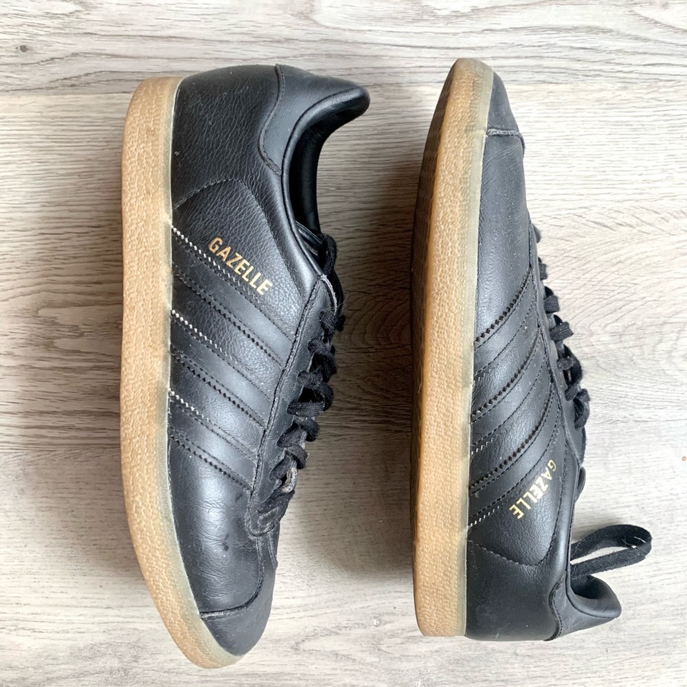 Adidas Gazelle size M7/W9